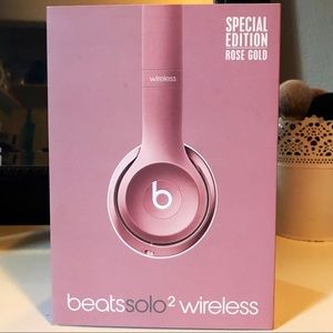 Beats Solo2 Wireless READ DESCRIPTION